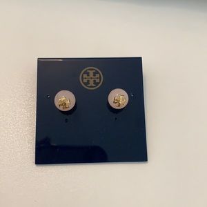 Tory Burch Rose Quartz Logo Stud Earring